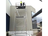 Aluminium scaffolding